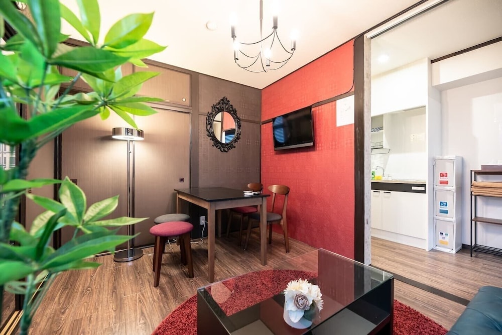 R-Guest Residence