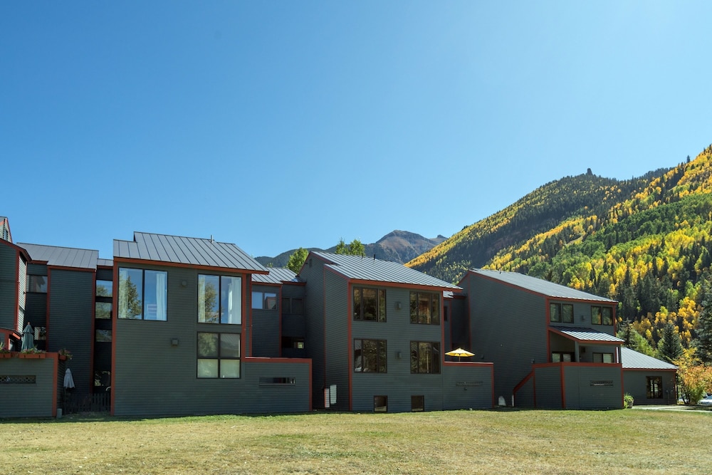 Telluride Lodge 405 by Avantstay Close to Slopes Town
