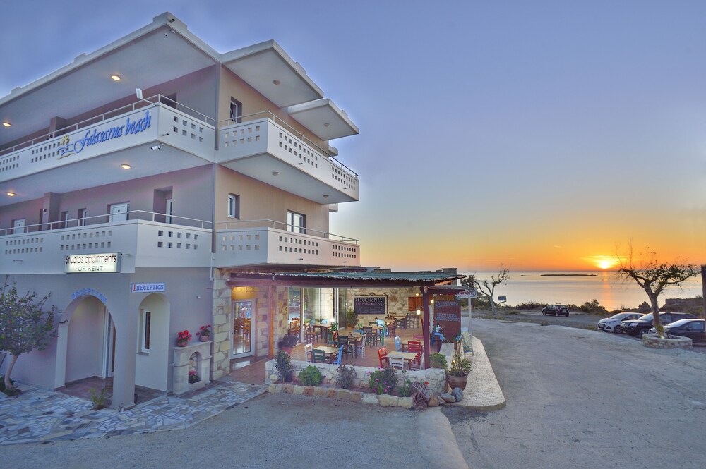 Falasarna beach Studios & Apartments