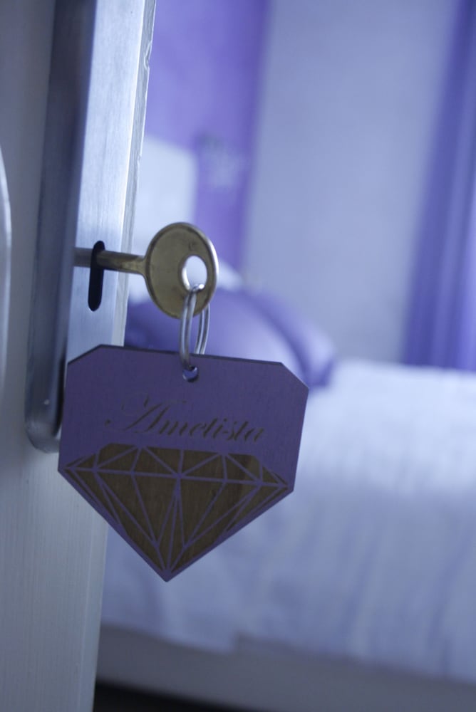 Crystal Rhome Guest House