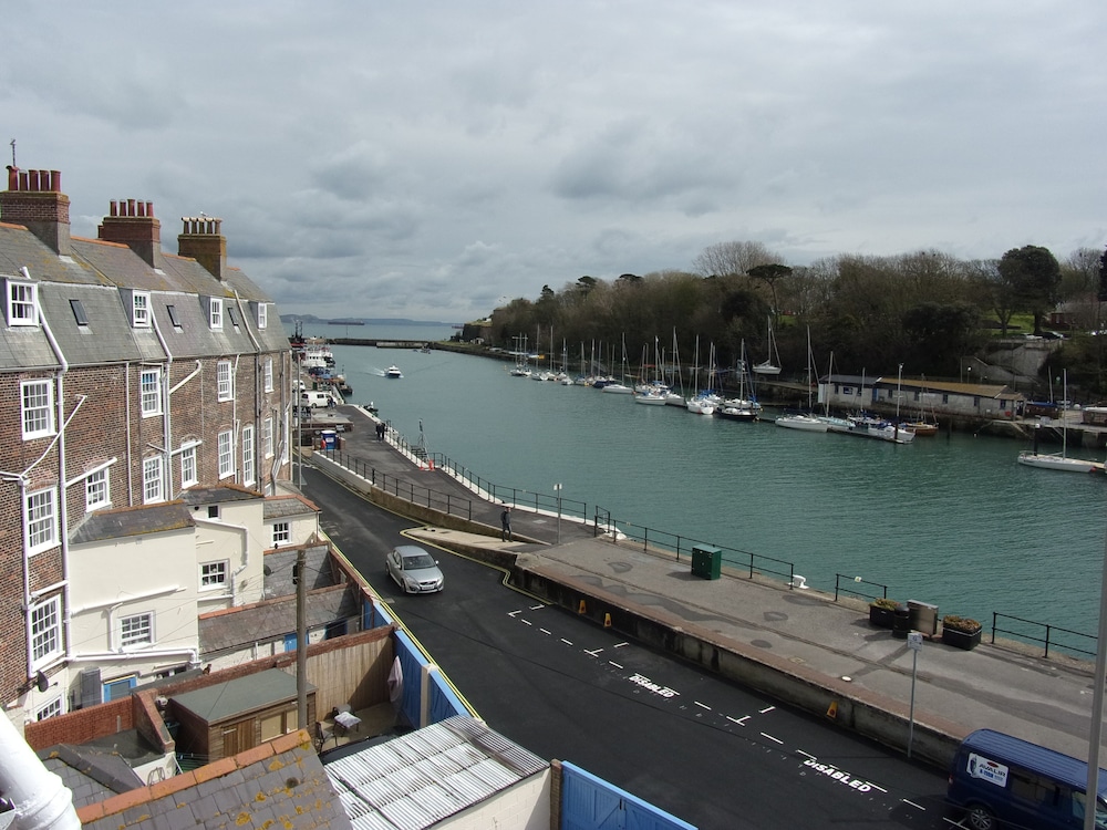 The Cavendale