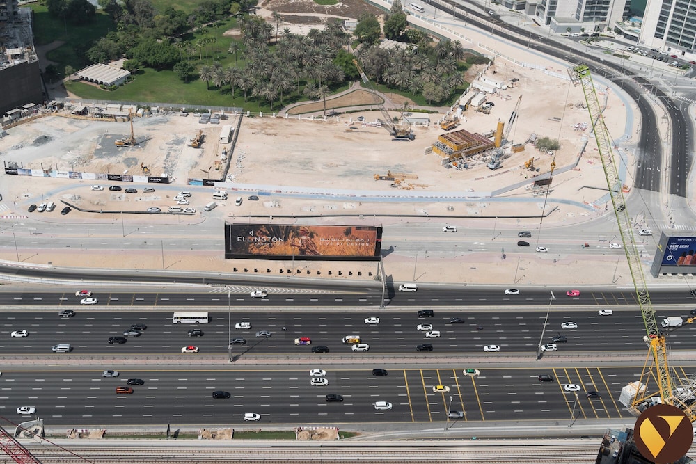 Vogue Business Bay with Sea View Metro