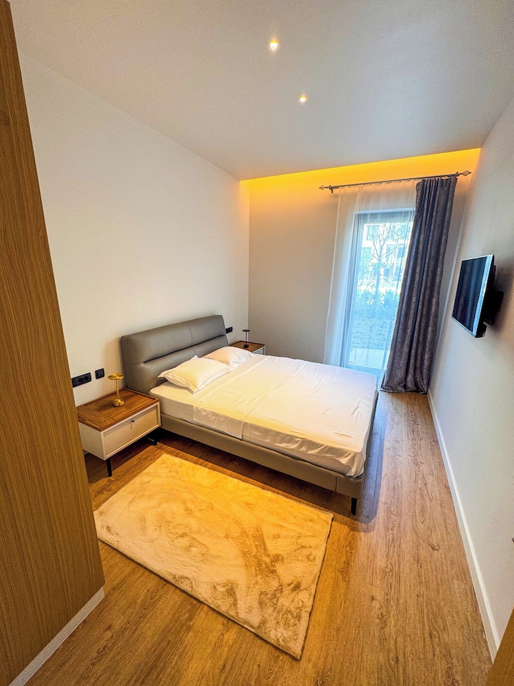 Qumi Porto Suites