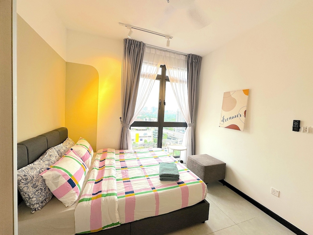 Neu Suites By Serenity Vacation Homes