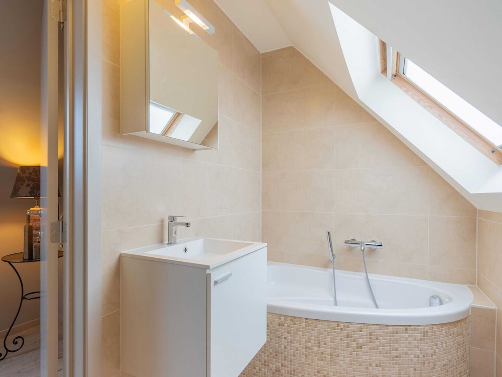 Inviting Holiday Home in Nieuwpoort With Garden