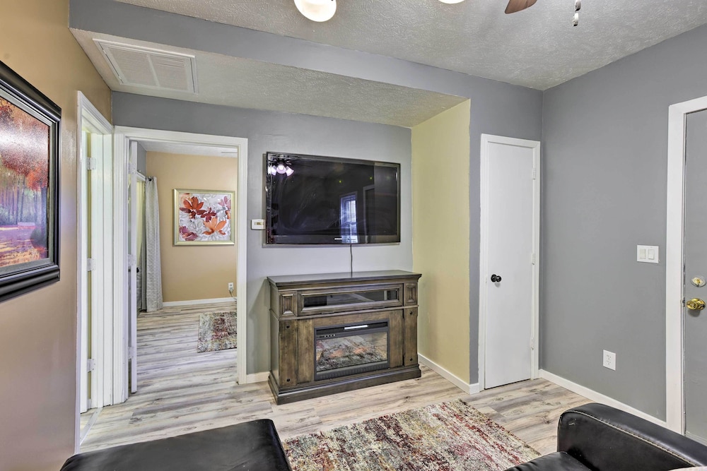 Council Bluffs Vacations - Council Bluffs Cottage: Proximity to Parks! - Property Image 15