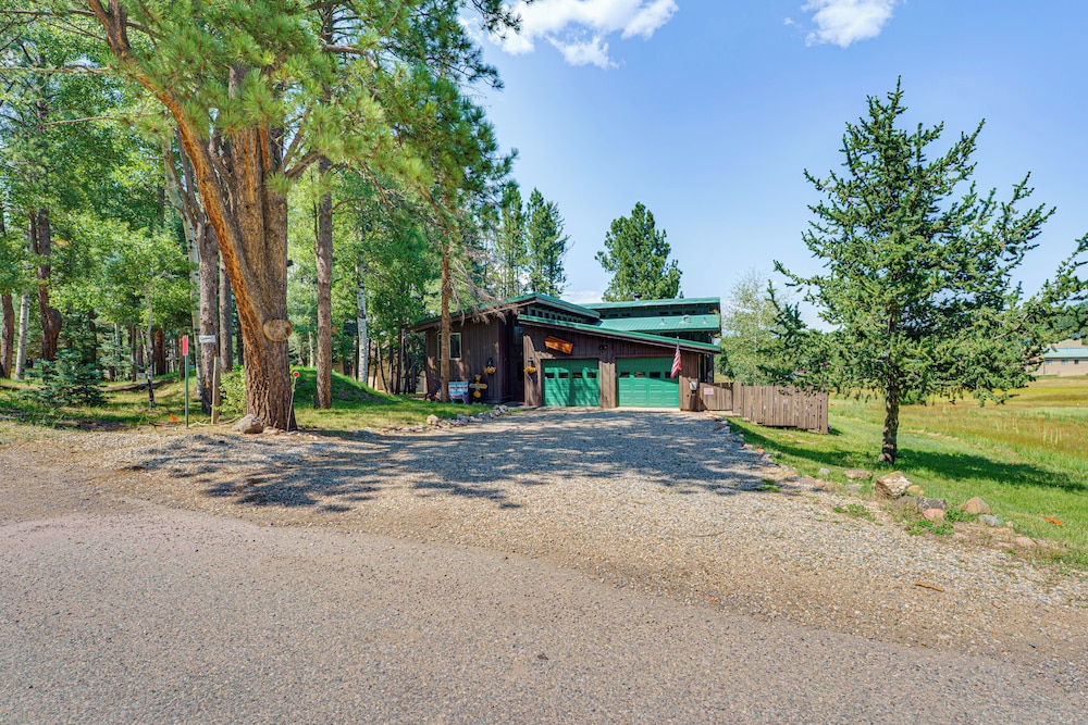 Monte Verde Lake Access & Views: Spacious Retreat!