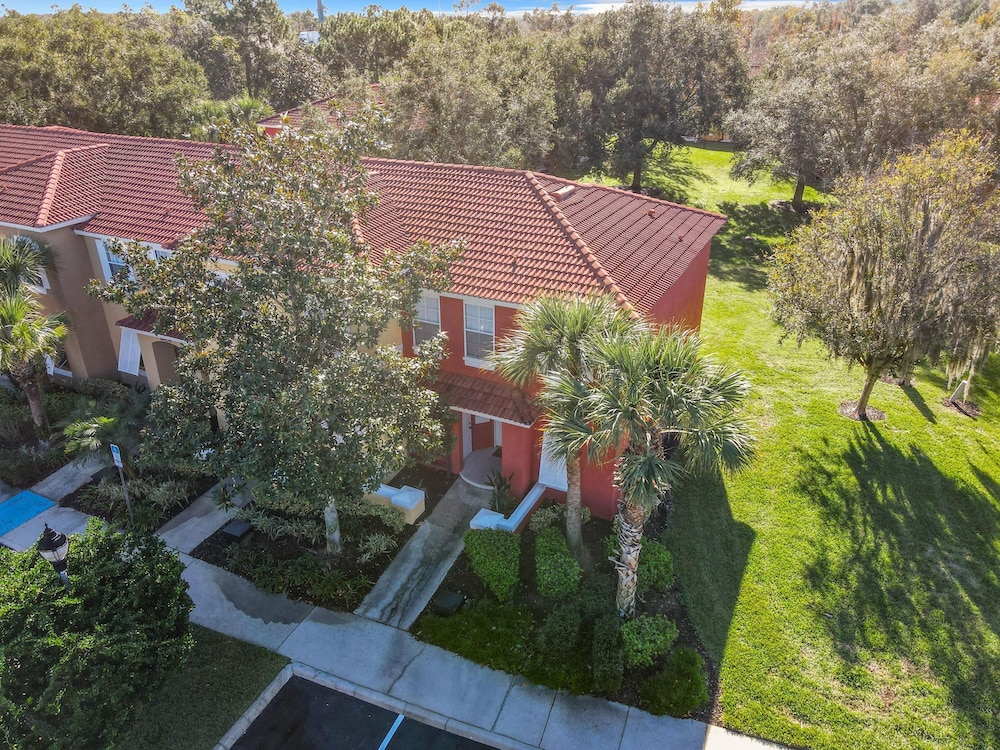 Spacious Emerald Escape - 12 Mins to Disney