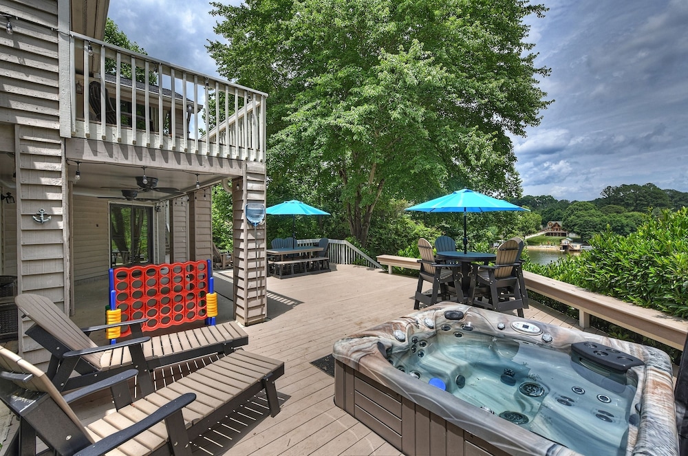 Butler Bliss by Avantstay Private Dock Views