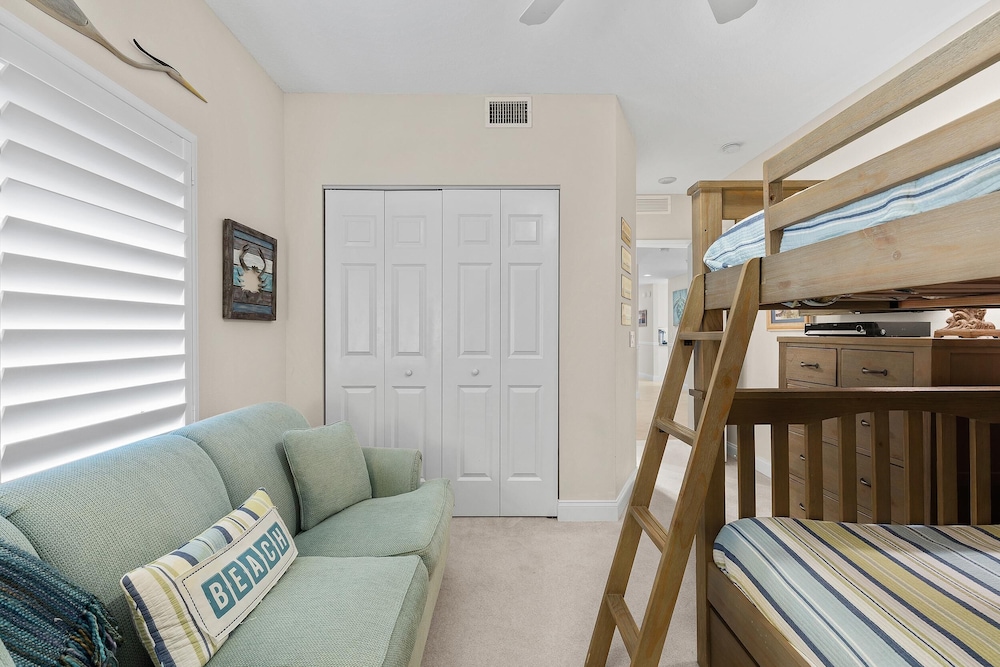 Atlantic Villas 102