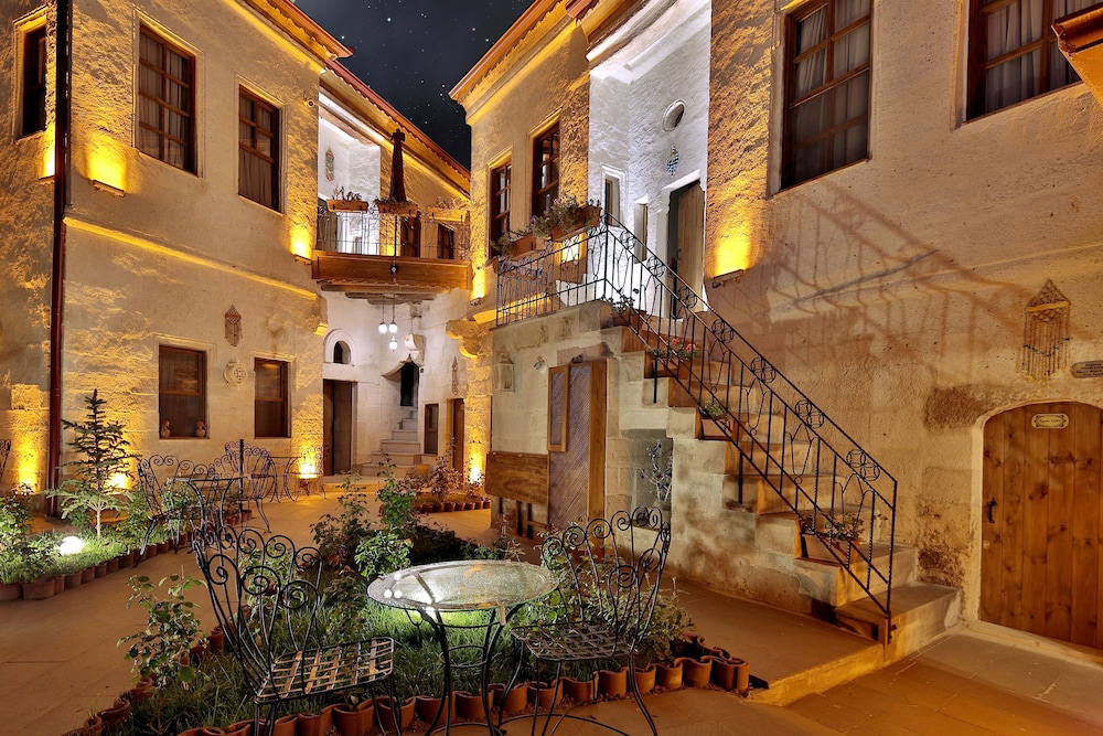 Sevdali Konaklar