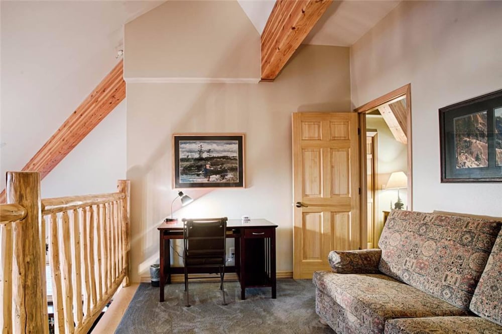 The Corral at Breckenridge by Great Western Lodging view 5