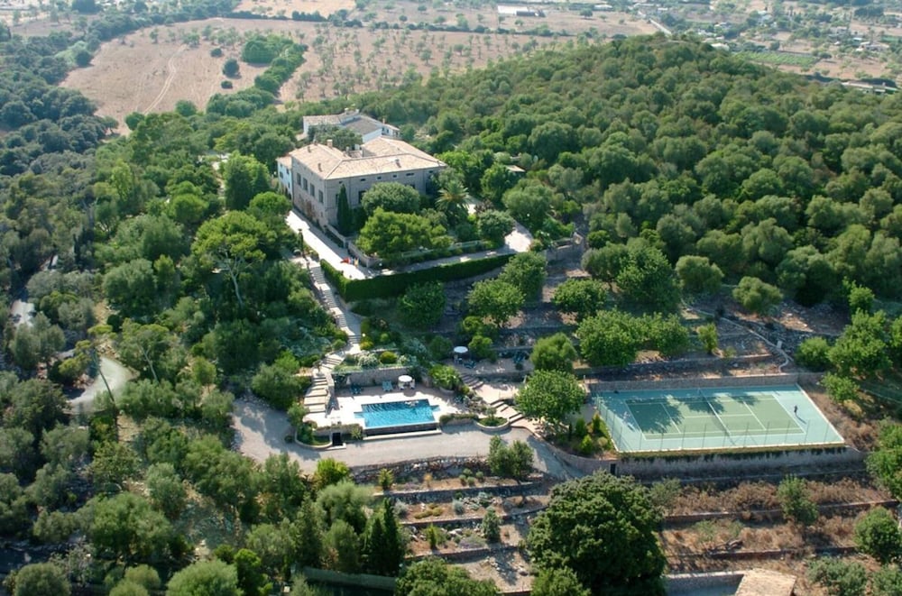 Pollensa Vacations - Hotel Llenaire - Property Image 11