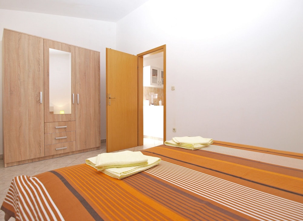 Apartment 893 view 2