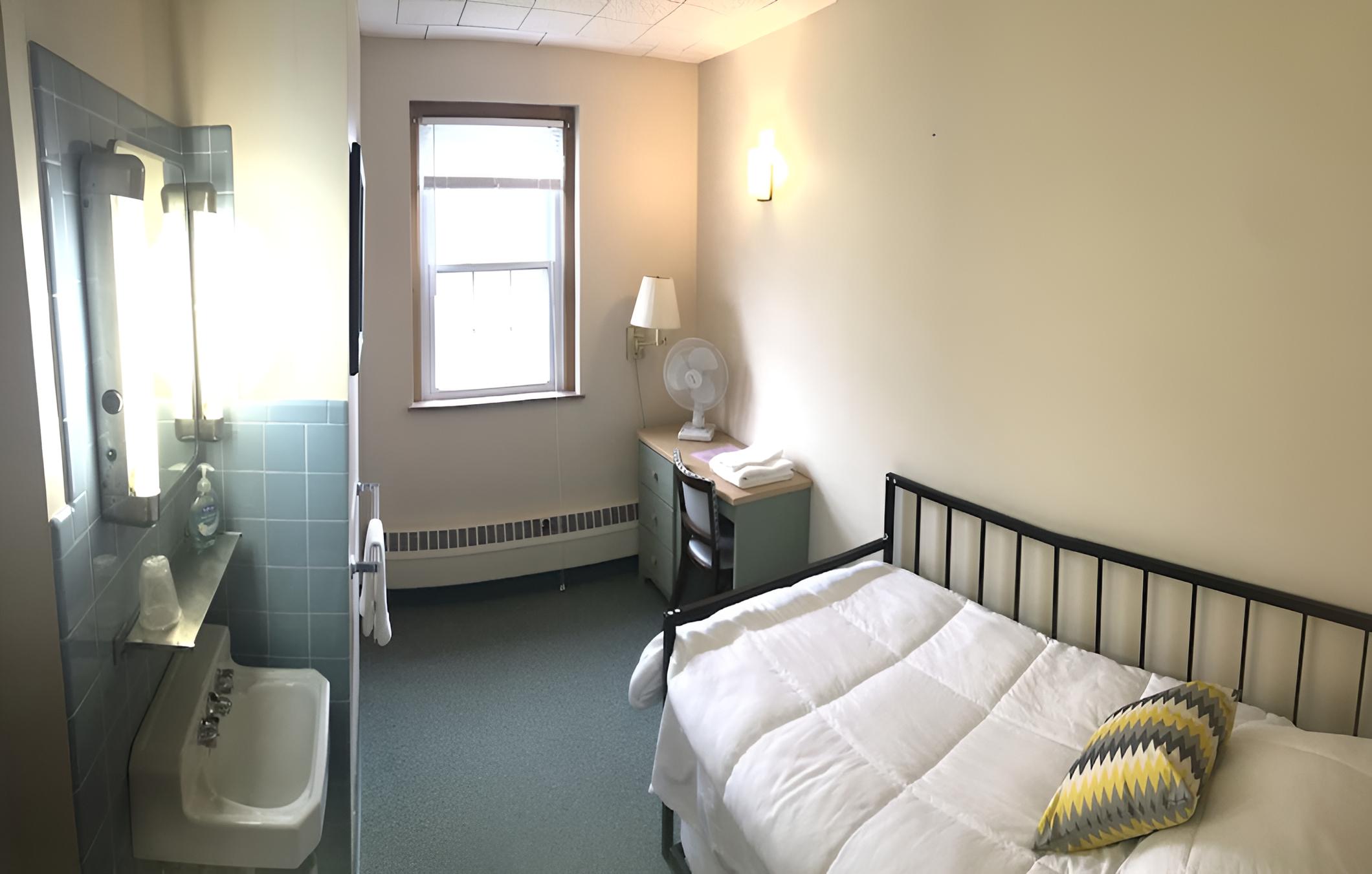 Photo 19