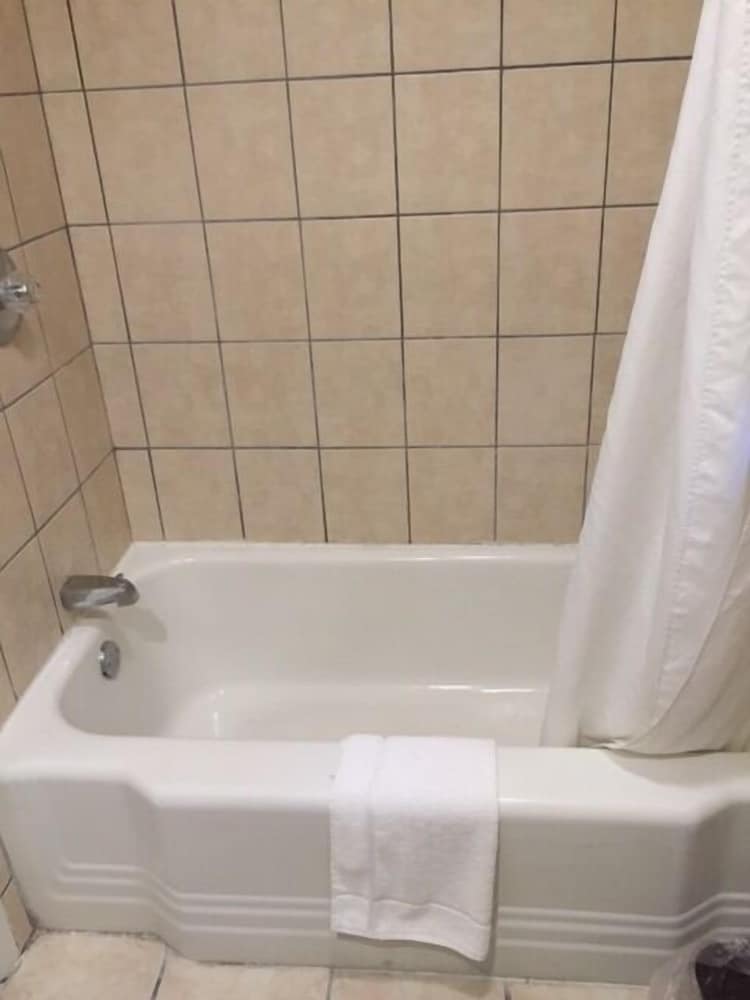 Budget Inn