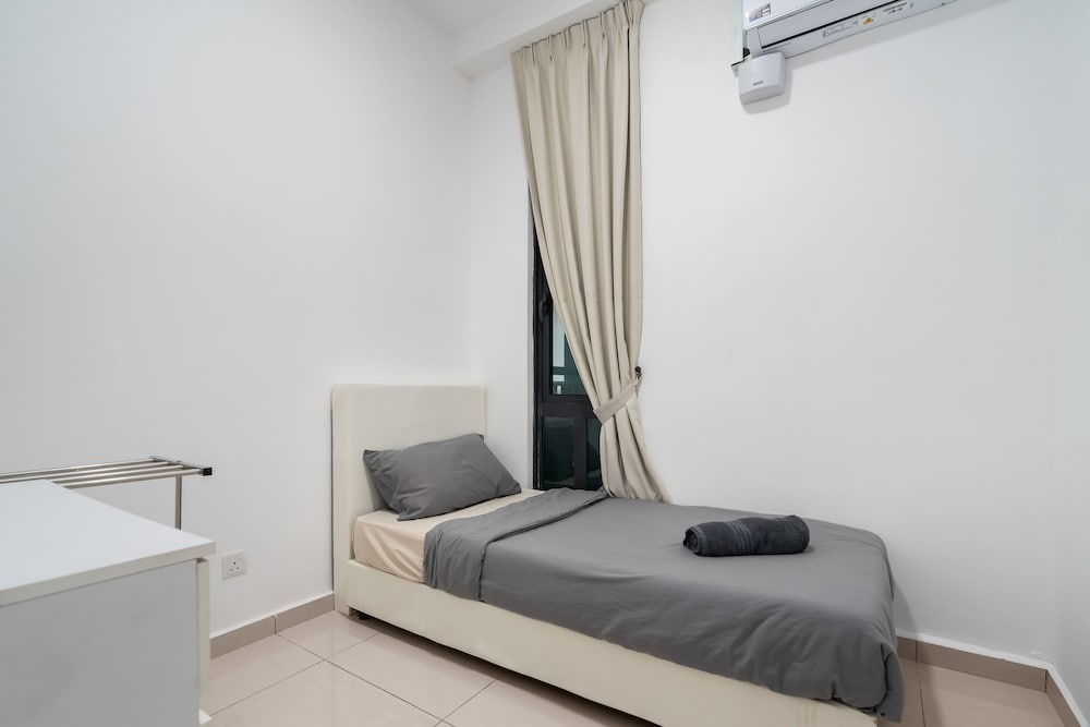 Legasi Kampung Bharu Guesthouse