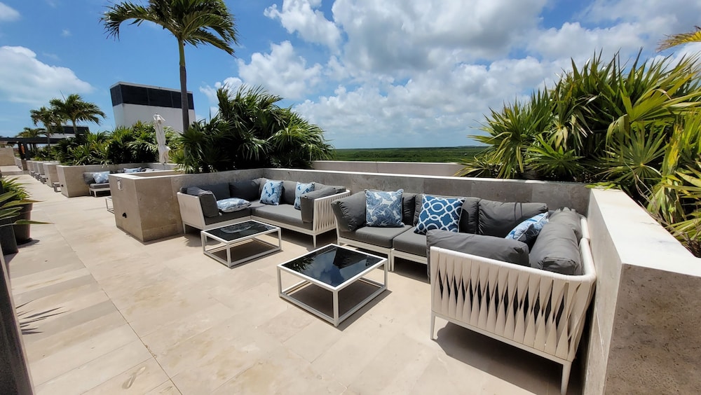 Casa Cantaro Ocean View in La Amada Residences