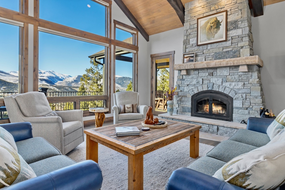 Hearthstone Luxury Vacation Rental At Windcliff 5 Bedroom Home