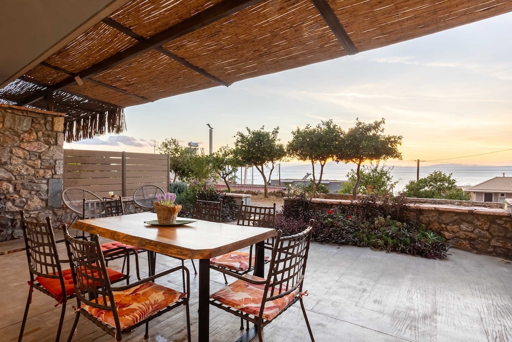 Verga Paradise Nest - A Blissful Hideout