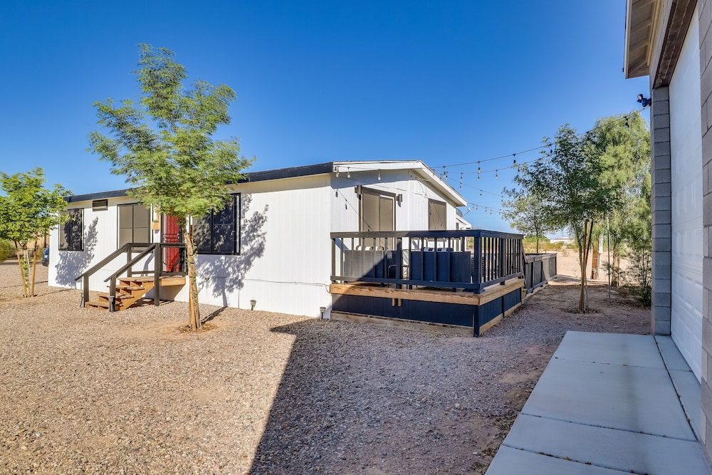 Updated Topock Home w/ Deck & Fire Pit! view 3