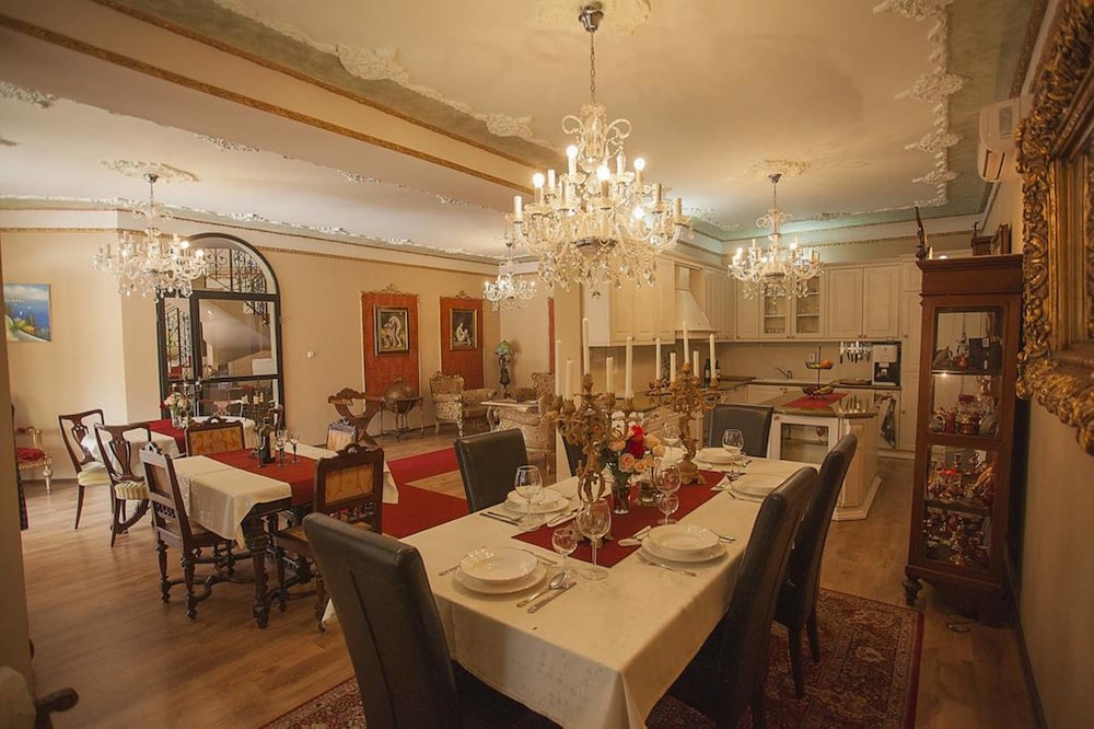 Villa Rococo