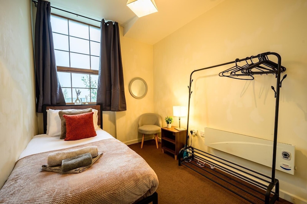 Rochdale Riverside Retreat