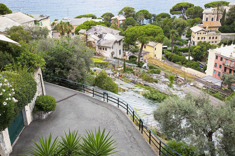 Casa Bianca a Bogliasco by Wonderful Italy