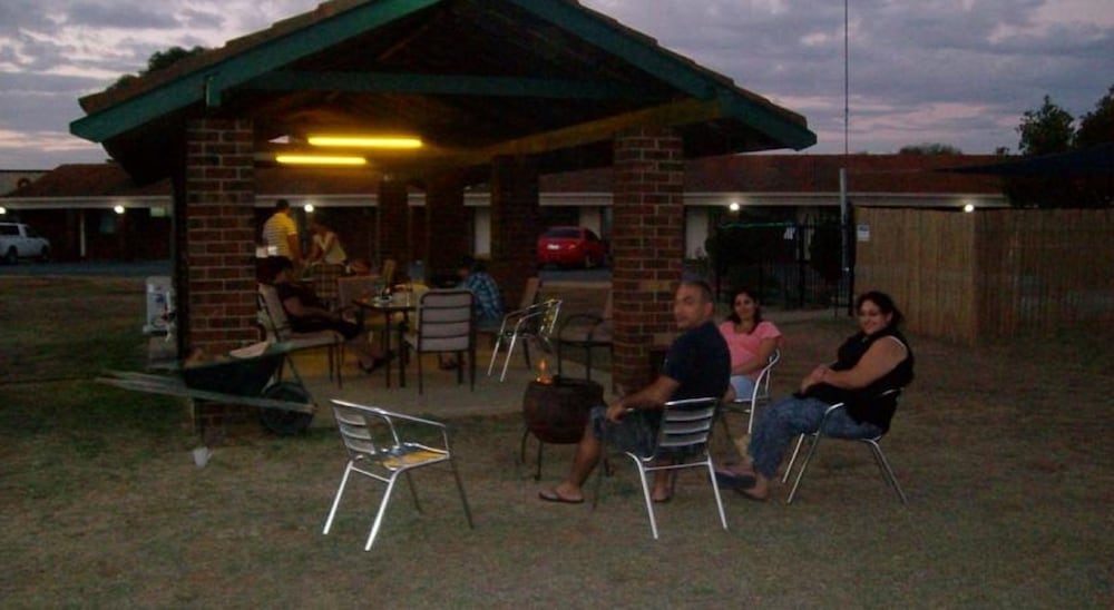Rivergum Motel