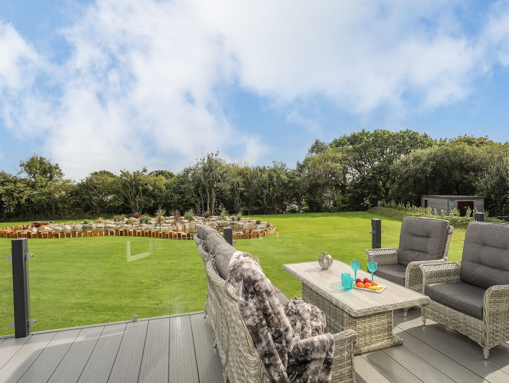 Fairview Lodge