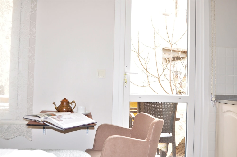 Emil House Apart Hotel