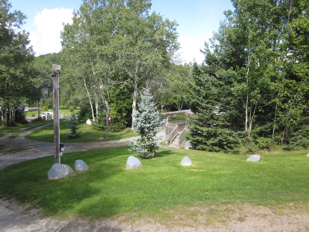 Skyline Cabins