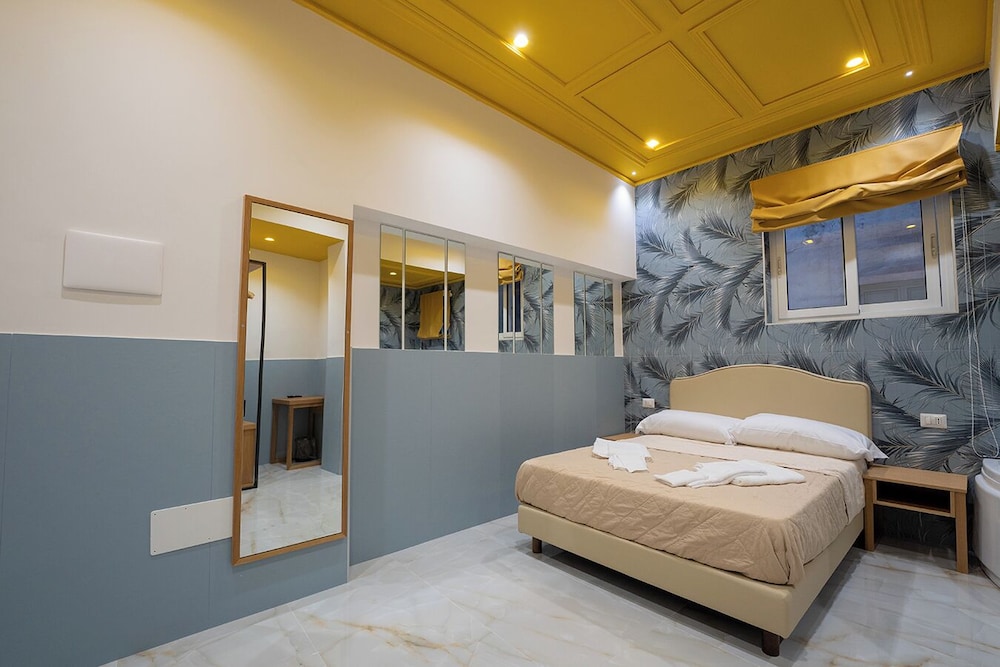 B&B Le 4 Stagioni Dante's Suites by ClaPa Group Dislocated Hospitality
