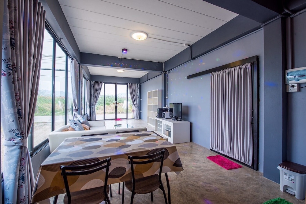 Mango Home 102