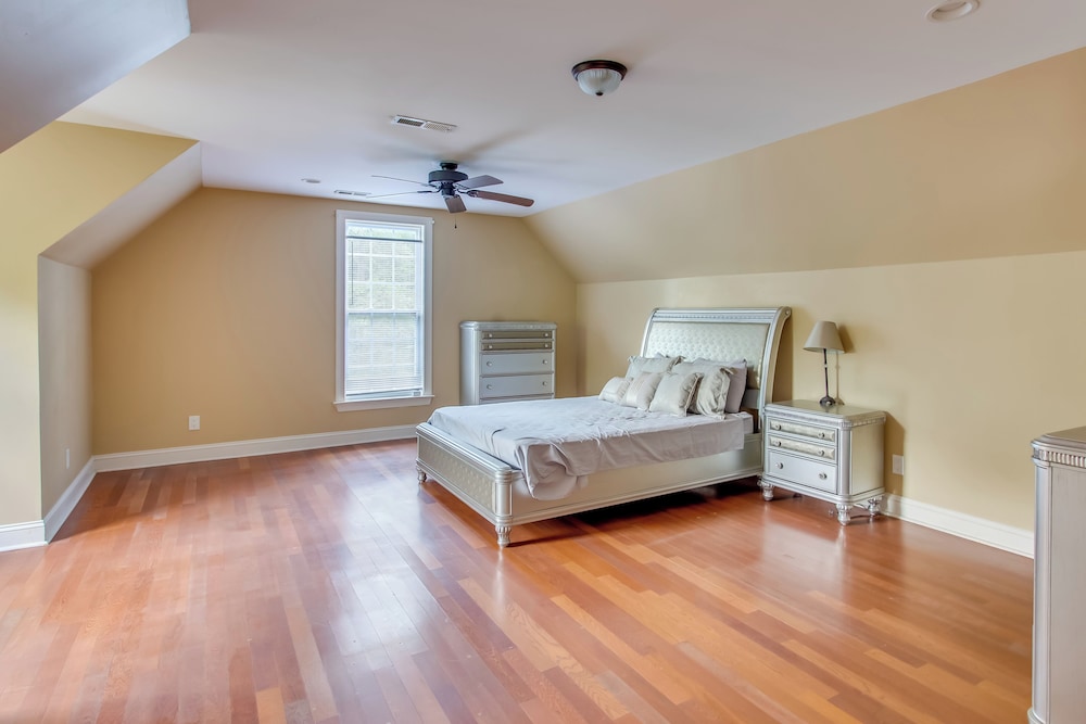 Spacious Conway Family Home < 1/8 Mi to Boat Ramp view 3