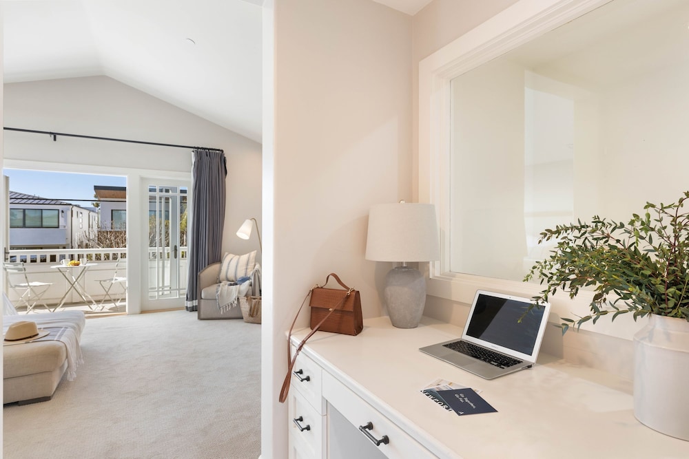 Crystal Cove by Avantstay Gorgeous Charming Newport Home