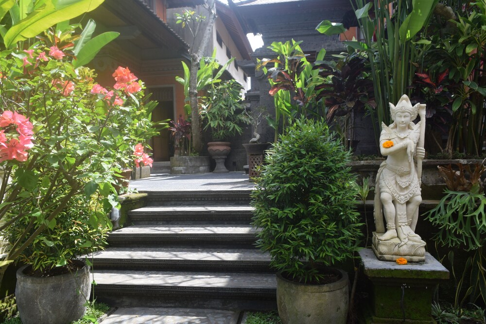 Aura Bisma Ubud