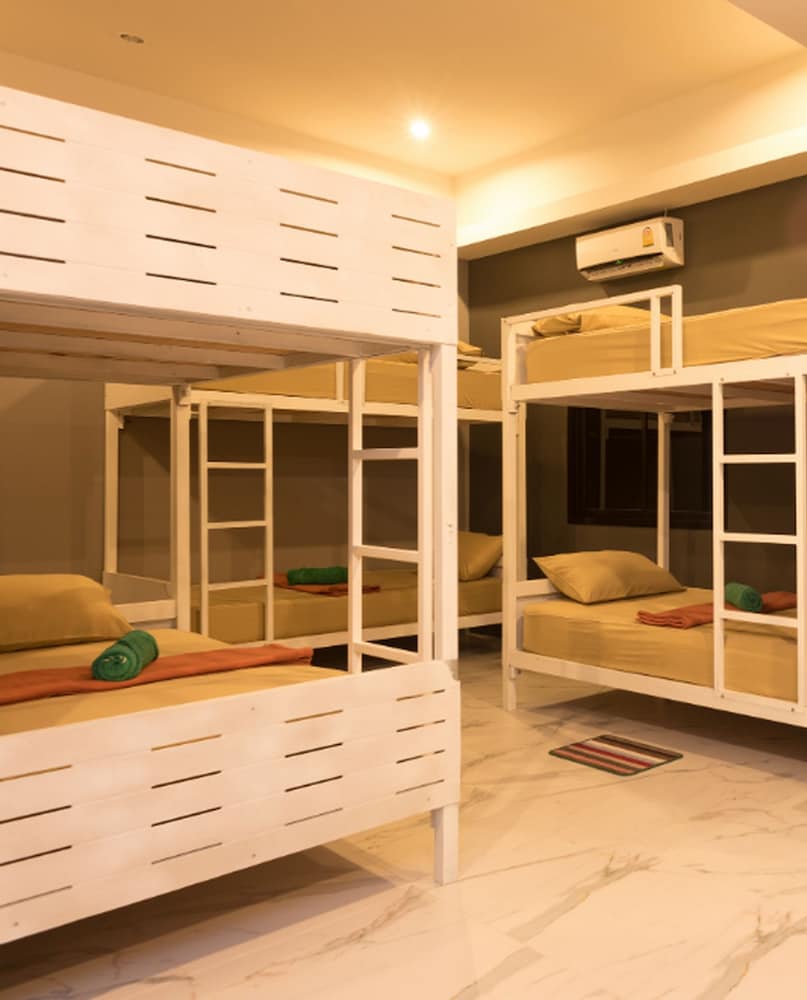 2 Rocks Boutique Hostel