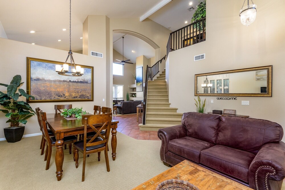 Casa Solara 4 Bedroom Home by RedAwning