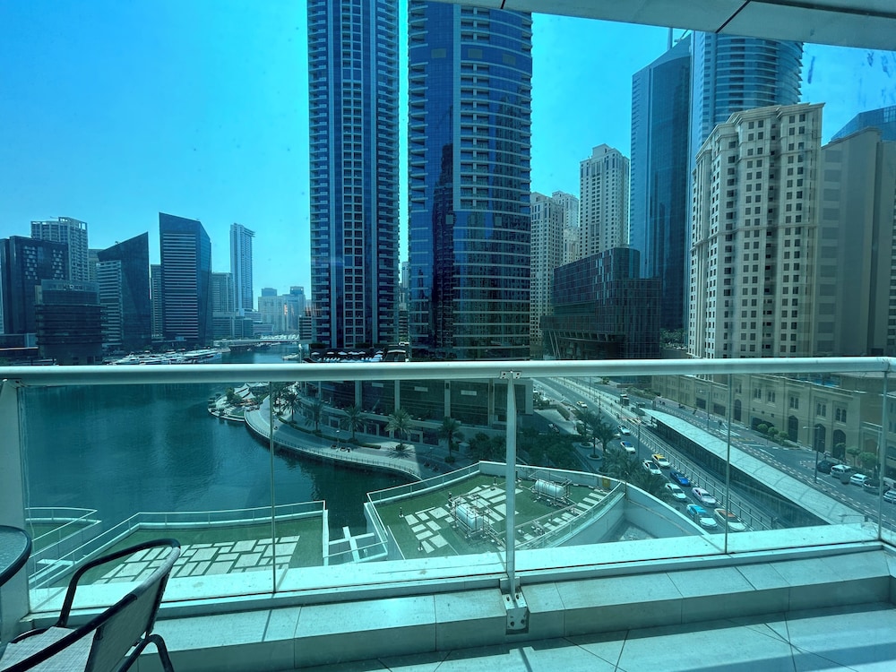 Golden Stay Vacation Continental Tower