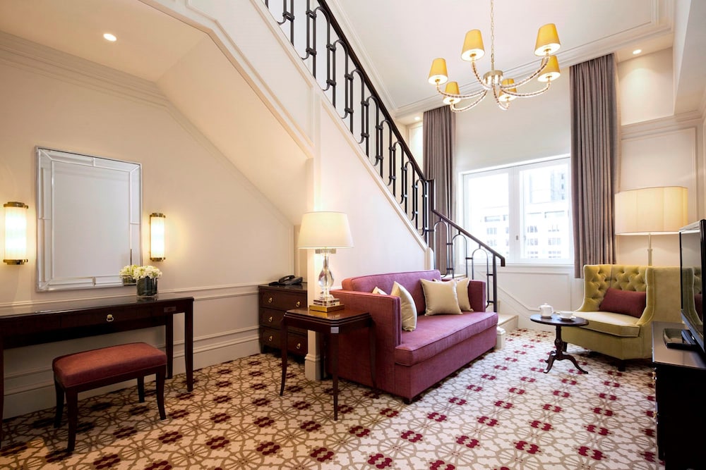 The Tokyo Station Hotel 8