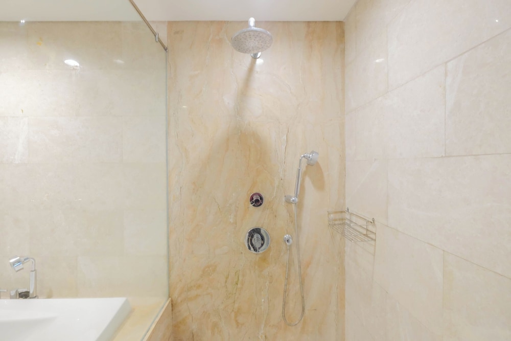 Elegant Earth Tone 3Br At Ciputra World 1 Apartment