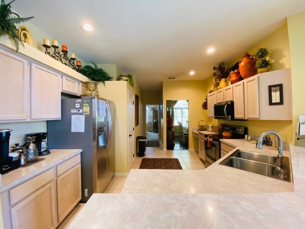 Southern Dunes Golf Views! 5 Bedroom Home by RedAwning