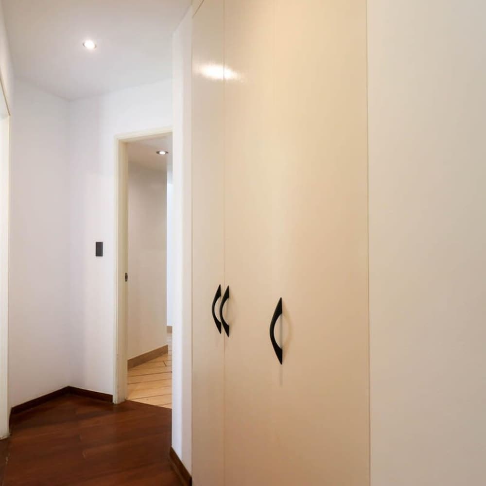 w Upscale 2BR Near Larcomar Miraflores