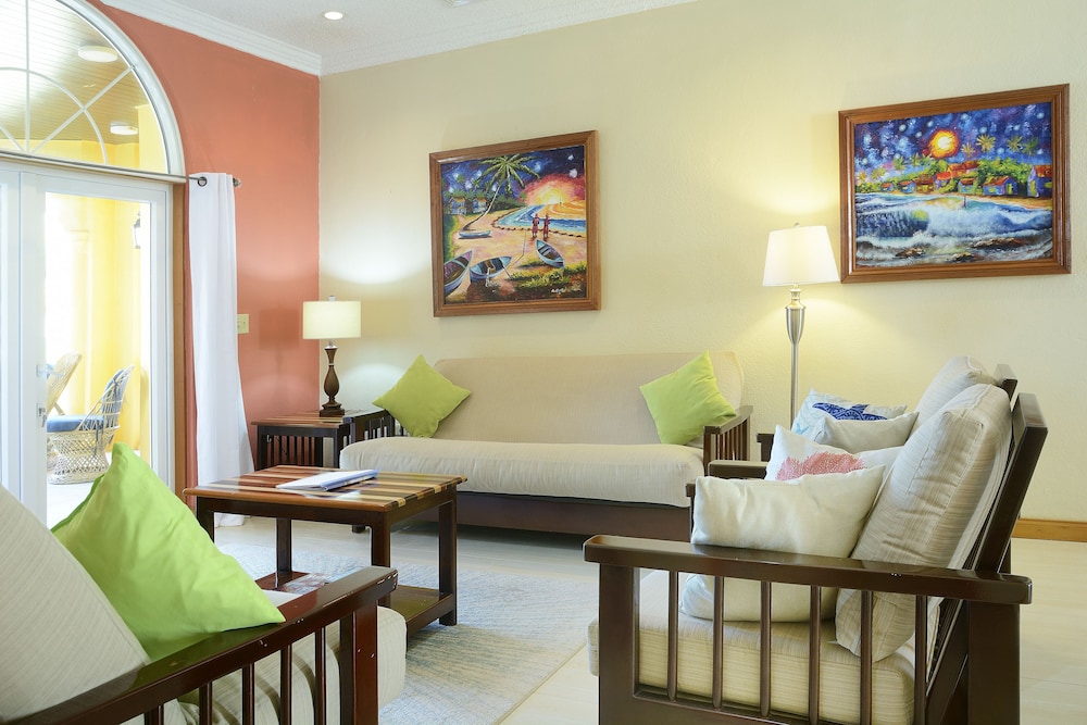 Blue Parrot Beach House