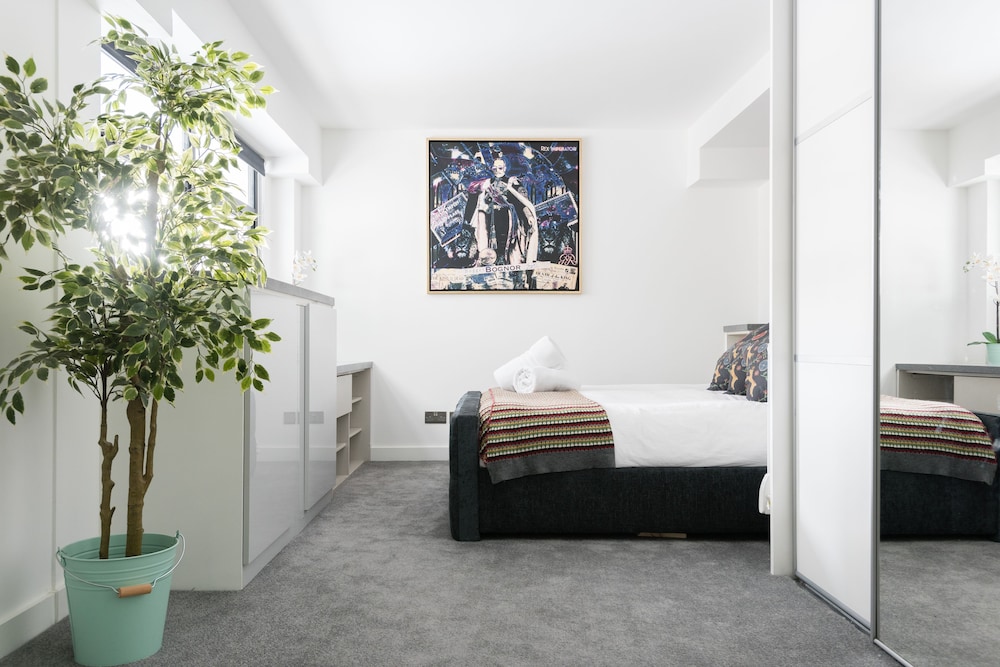The London Warehouse Apartments