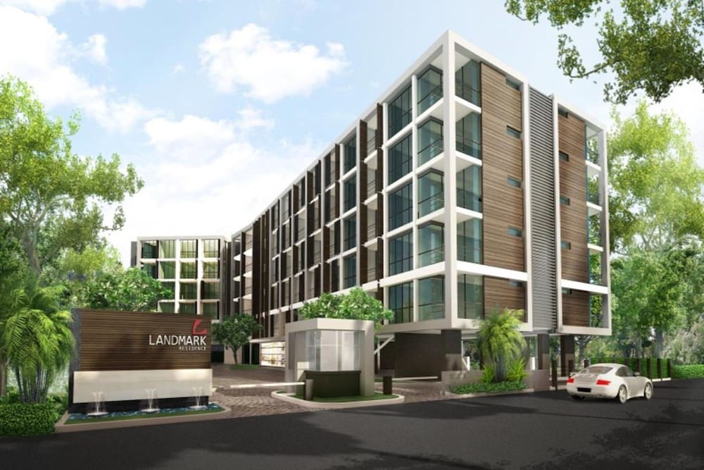 Hotel Landmark Residence - Image 1