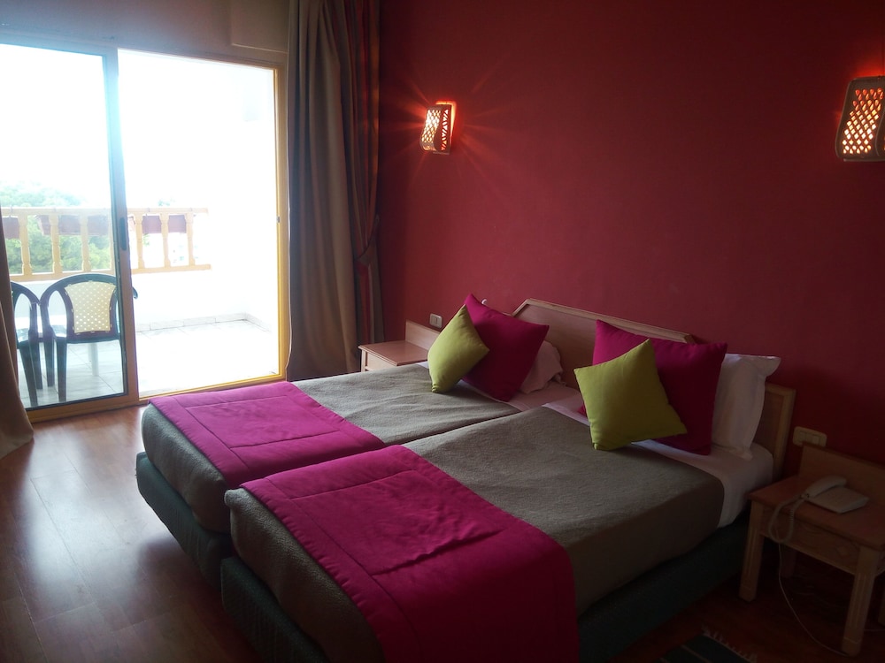 Tabarka Vacations - Les Mimosas Tabarka - Property Image 3