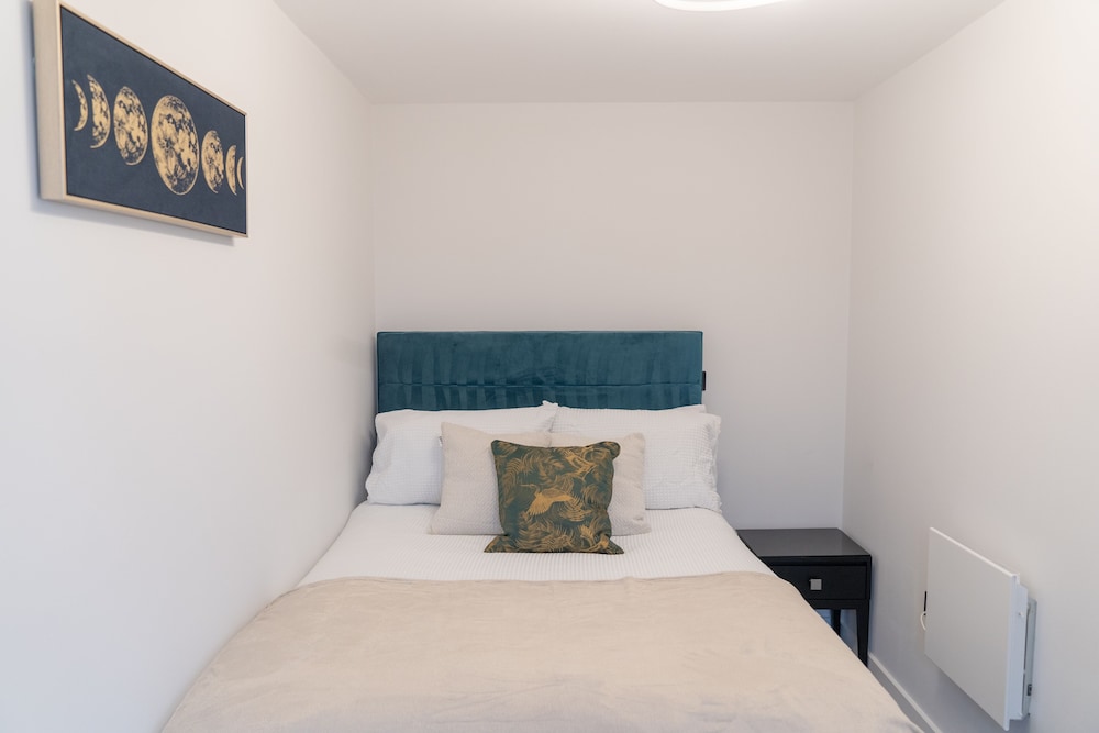 Apex Lofts Suite - 2 bed 2 Bath w/ Rooftop Terrace