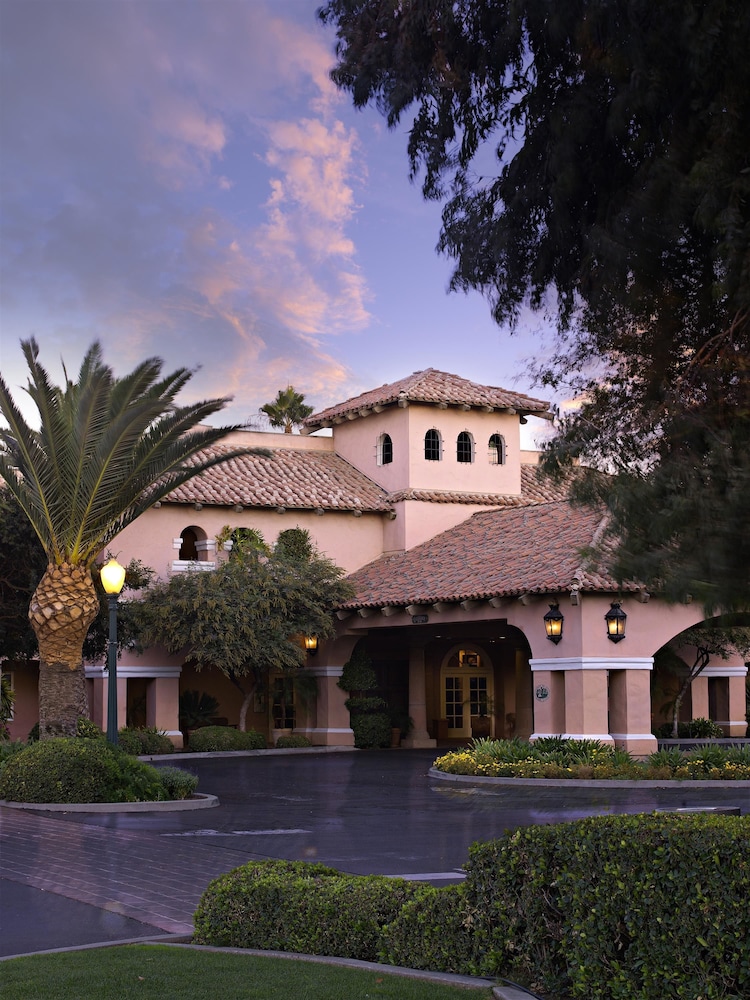 Harris Ranch Resort